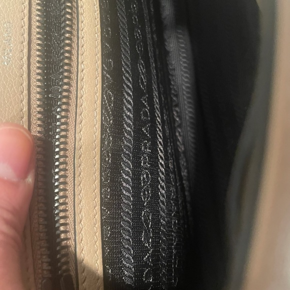 Prada Glacé Calf Cammeo Studded Crossbody Bag AUTHENTIC EXCELLENT CONDITION - Picture 9 of 12